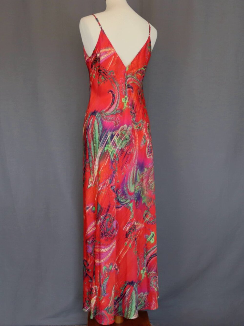 Natori Small 2 Piece Floral Robe & Night Gown Charmeuse Chemise Set Red Green - Picture 4 of 13